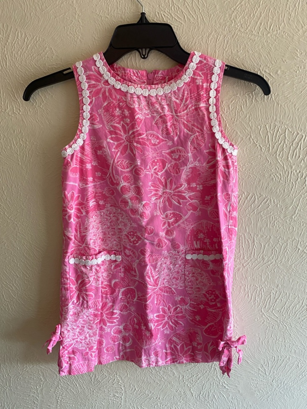 EUC Lilly Pulitzer Dress Tropical Pink Pineapple Floral Scallop Girls Size 7